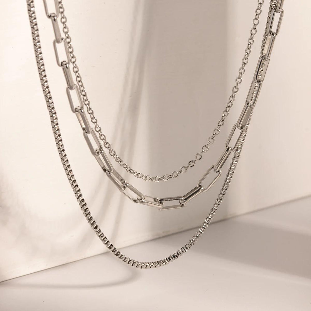 Three layered silver necklace