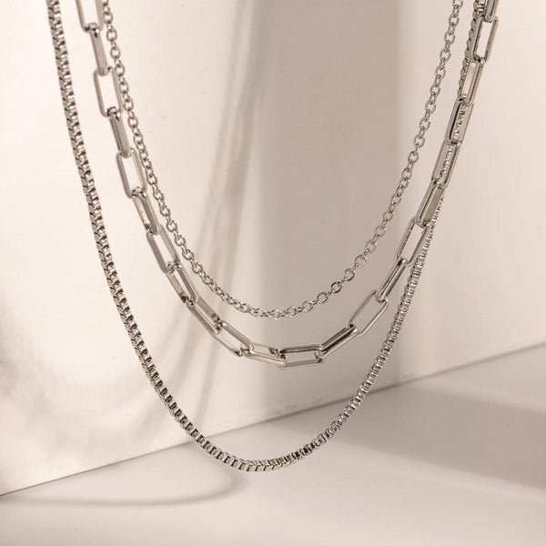 Three layered silver necklace